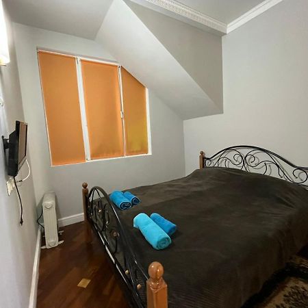 Guest House Esma Сухуми Екстериор снимка