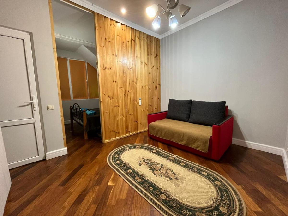 Guest House Esma Сухуми Екстериор снимка