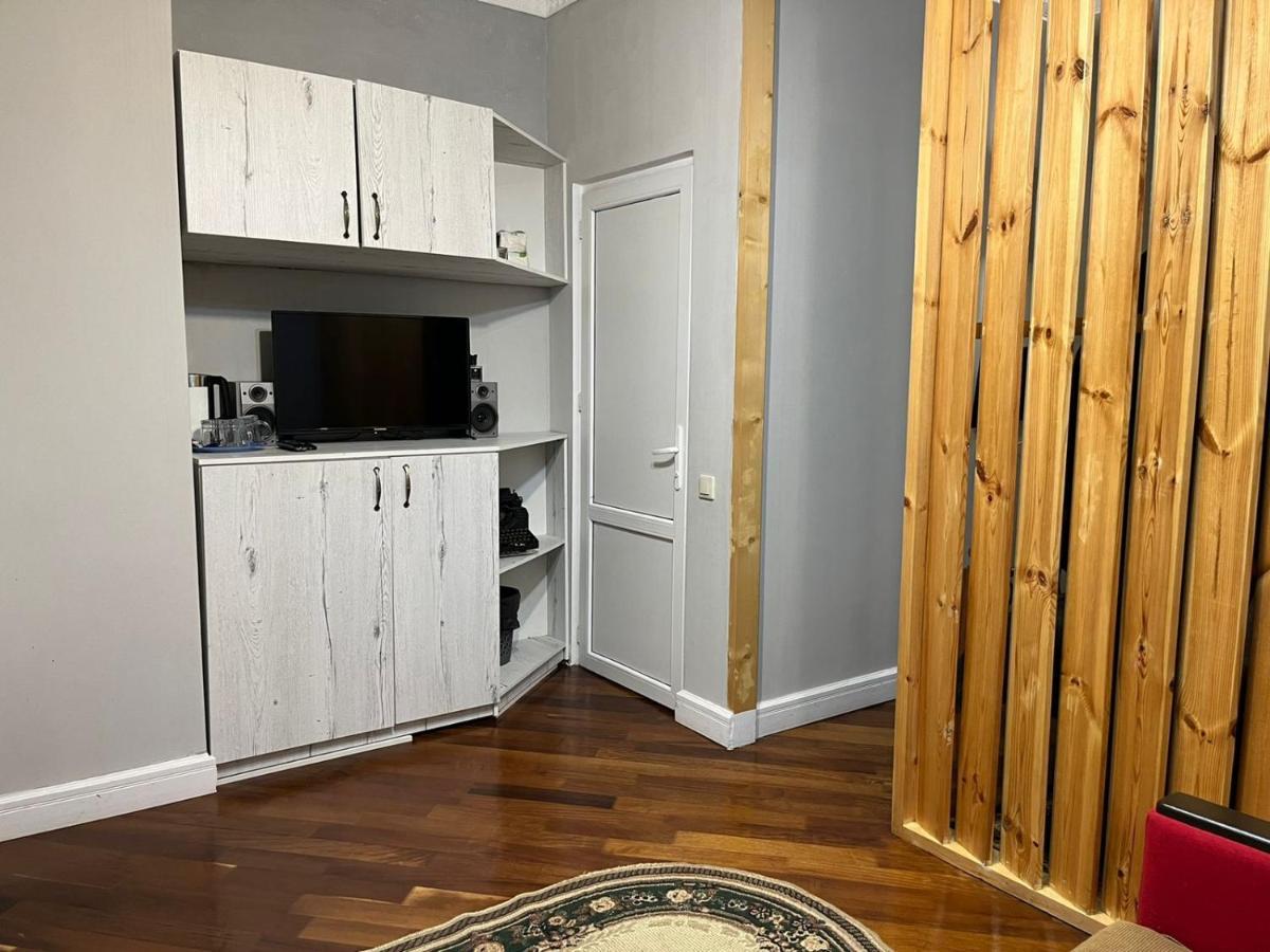 Guest House Esma Сухуми Екстериор снимка