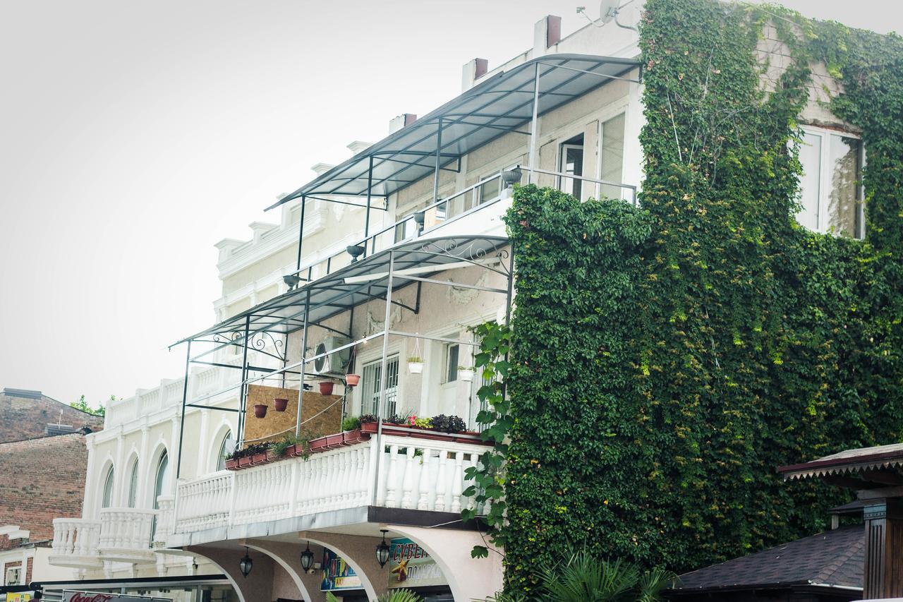 Guest House Esma Сухуми Екстериор снимка
