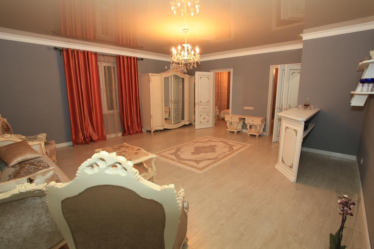 Guest House Esma Сухуми Екстериор снимка