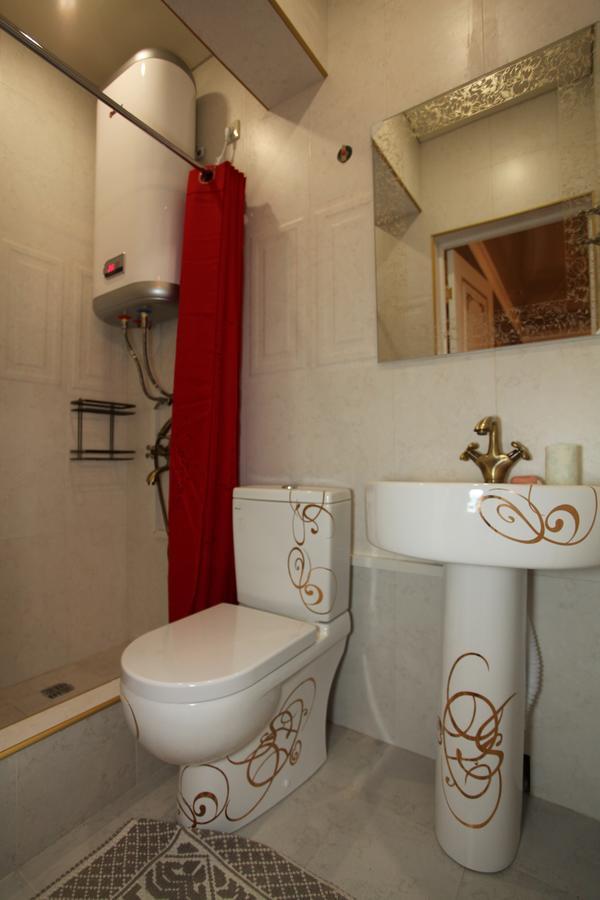 Guest House Esma Сухуми Екстериор снимка