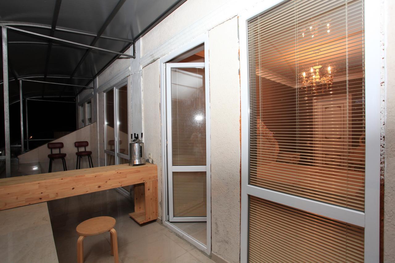 Guest House Esma Сухуми Екстериор снимка
