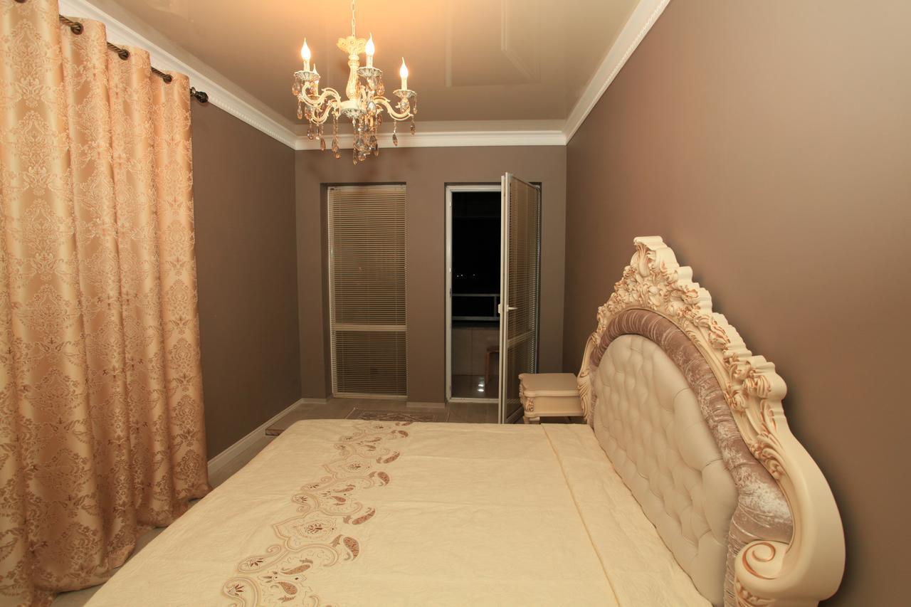 Guest House Esma Сухуми Екстериор снимка
