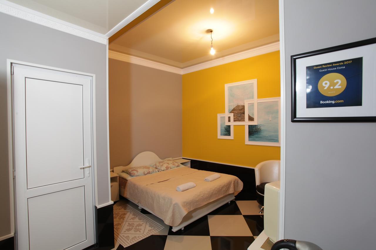 Guest House Esma Сухуми Екстериор снимка